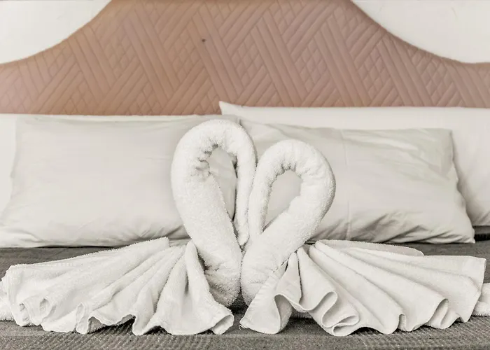 Unique 3-3 Lejlighedshotel 3*